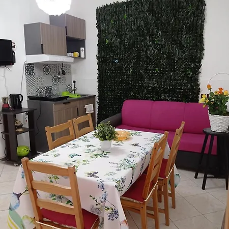 Mirko Apartmán Vaccarizzo-Delfino